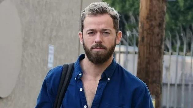 getty_artem_dwts_08292024392817