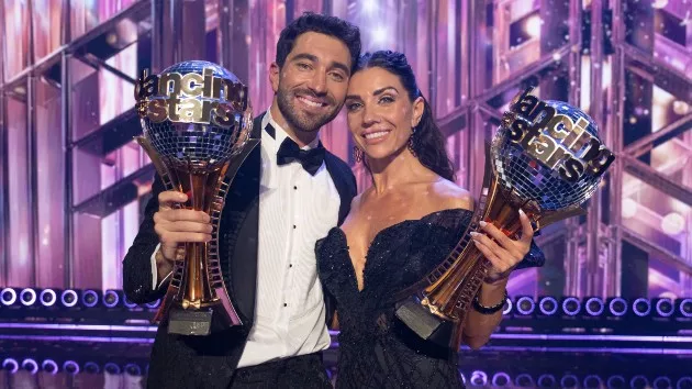 e_dwtswinners33_112724613327