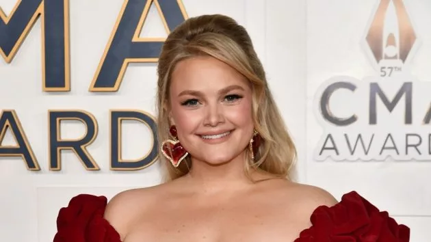 m_haileywhitters2023cmaawardsdisneyfrankmicelotta183400