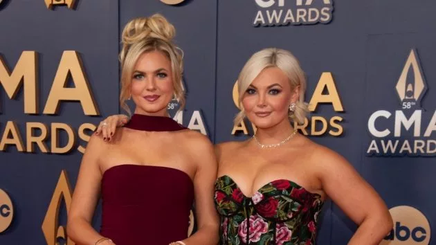 m_disneytigirlilygoldcmaawards2024disneyscottkirkland291338