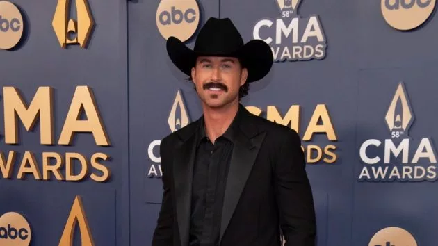m_rileygreen2024cmaawardsdisneyscottkirkland691759