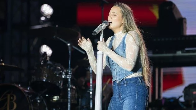 getty_gabbybarrett_050725920797
