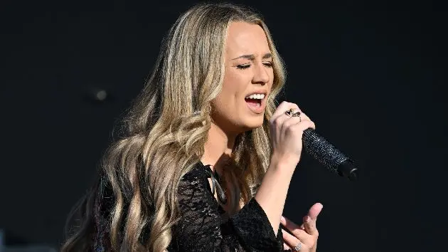 getty_gabbybarrett_091225969521
