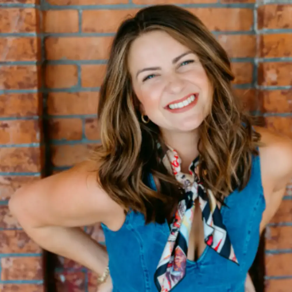 ashlyn-show-image