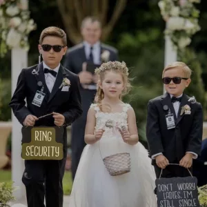 AnnMarie’s Bridal, Event-Wear & Suits