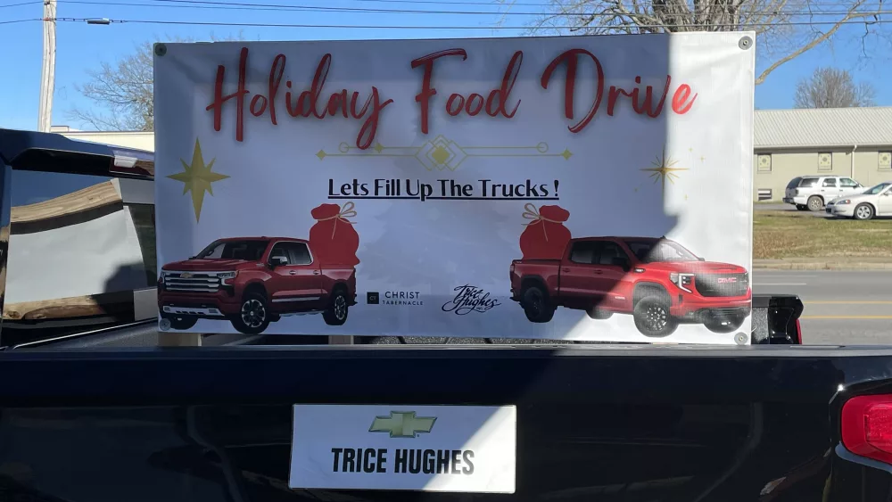 12-17-23-trice-hughes-truck-food-drive-2-4