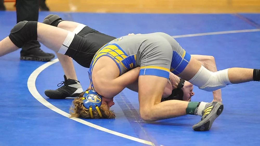 logan-brown-at-region-wrestling695825