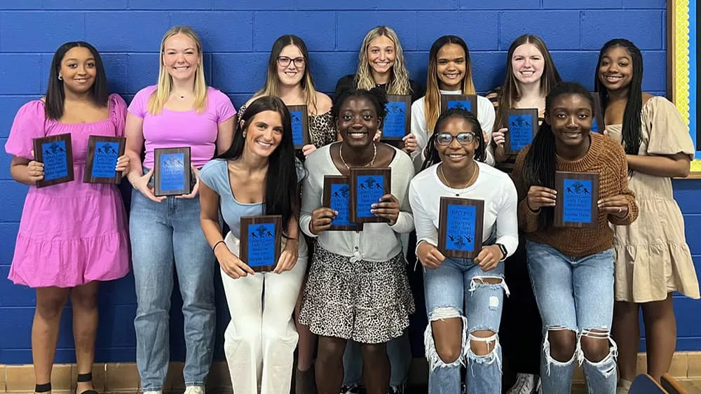 caldwell-girls-basketball-awards656198