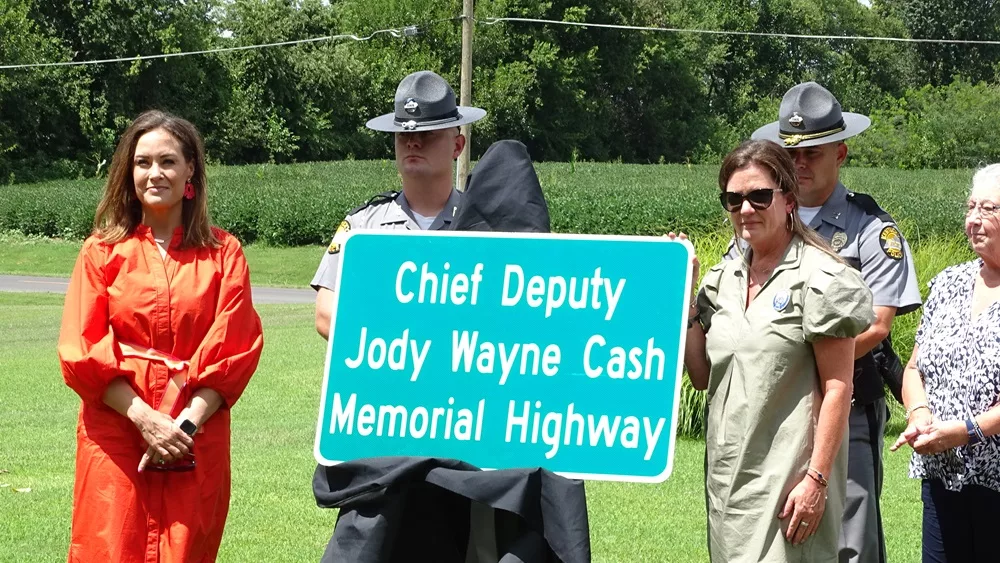 08-02-24-jody-cash-hwy-sign-dedication-feature-pic