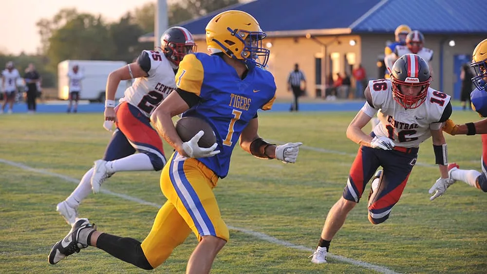 caldwell-central-football-3504179