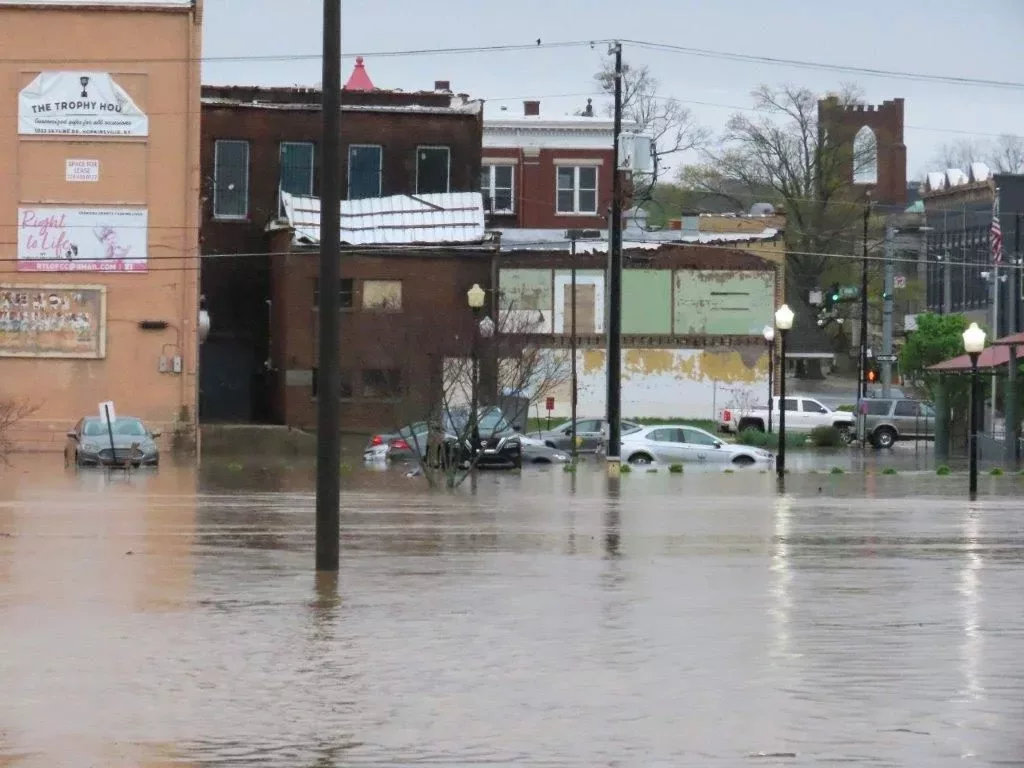 040425-flooding-35-jpg