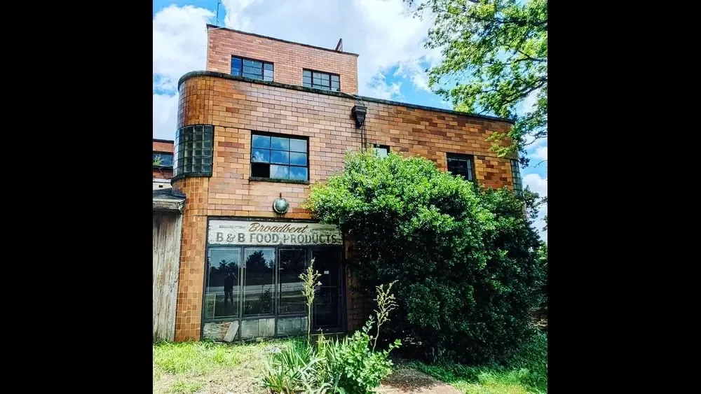 070125-broadbents-trigg-1-1-jpg