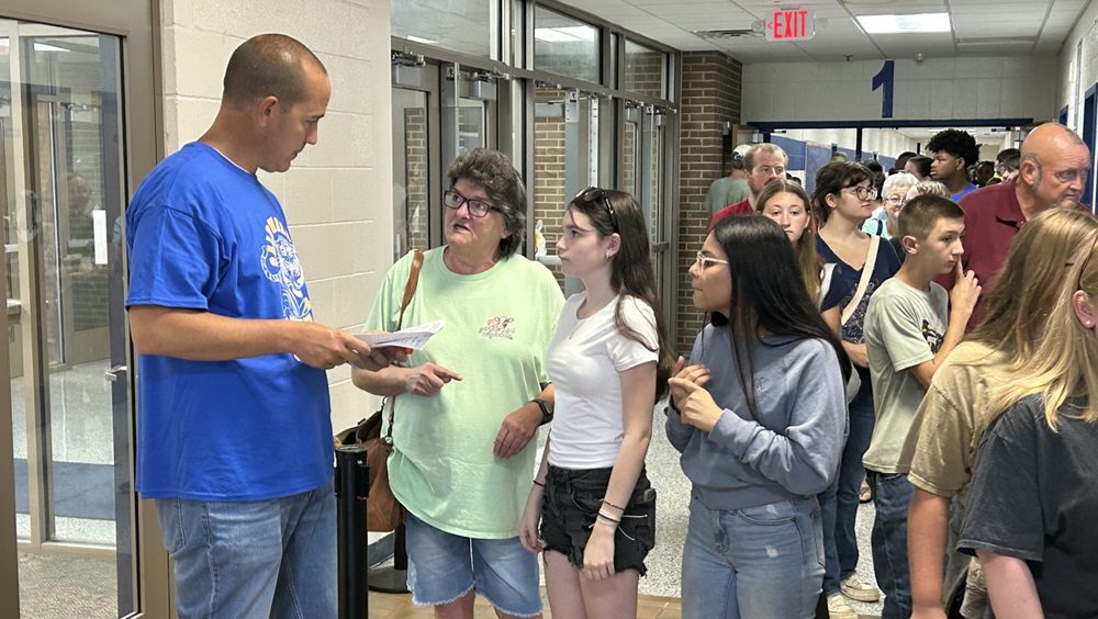 Caldwell County High Welcomes Students and Parents at Open House