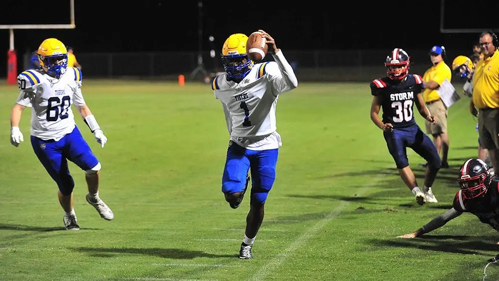 daelyn-lander-at-hopkins-central947380