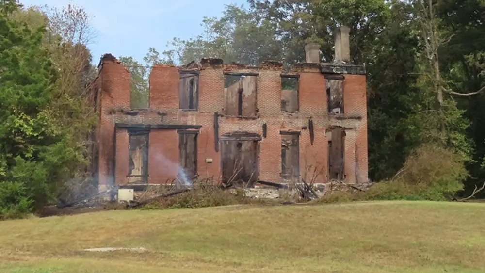 09-20-25-waveland-home-feature-godsey