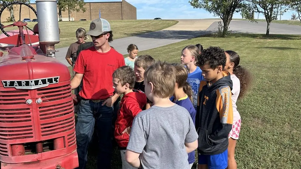 10-02-25-3rd-grade-feature-pic