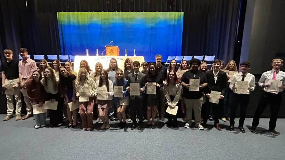 11-18-25-national-honor-society-feature-pic