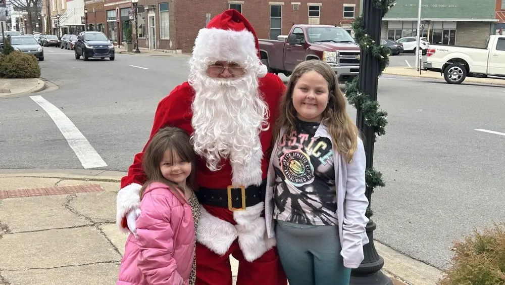 11-30-25-shopping-pic-1