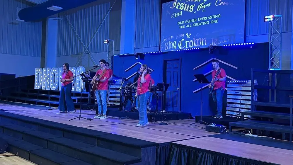 03-11-26-dnow-pic-feature