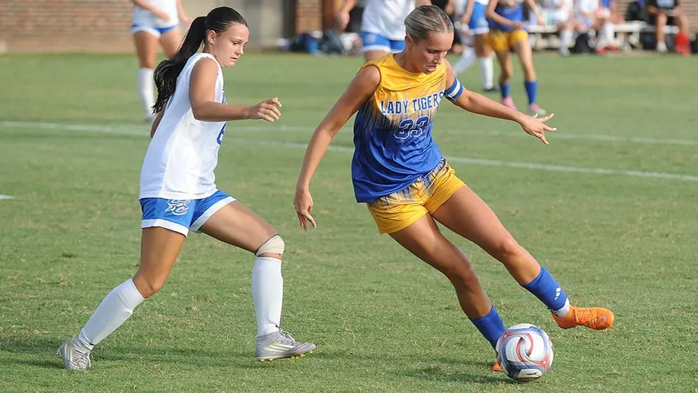 kiya-sears-vs-crittenden390302