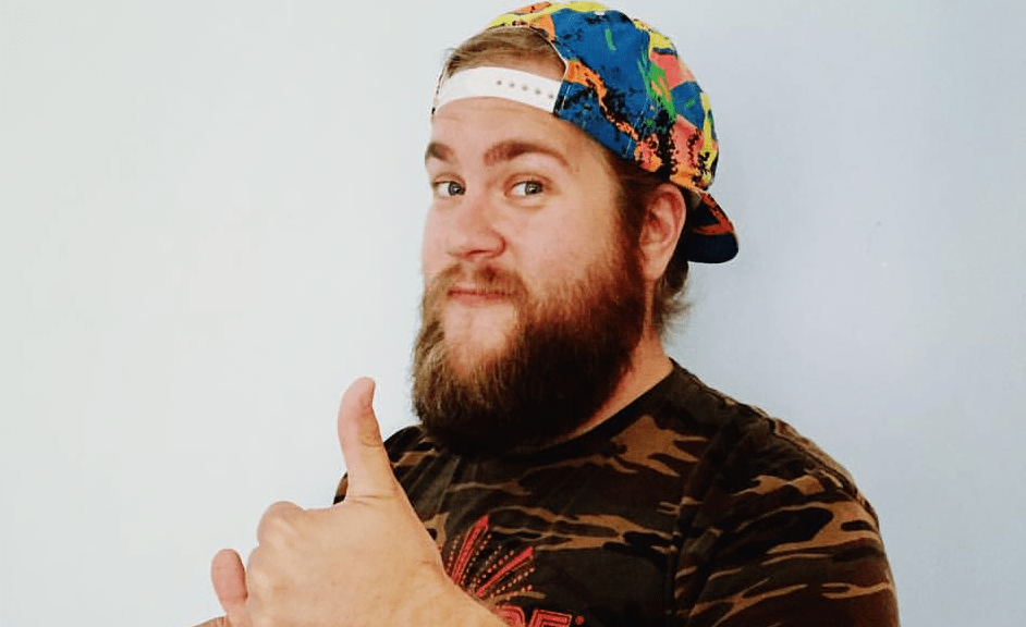 Middays with Mikey Zeroe – WLXV – FM