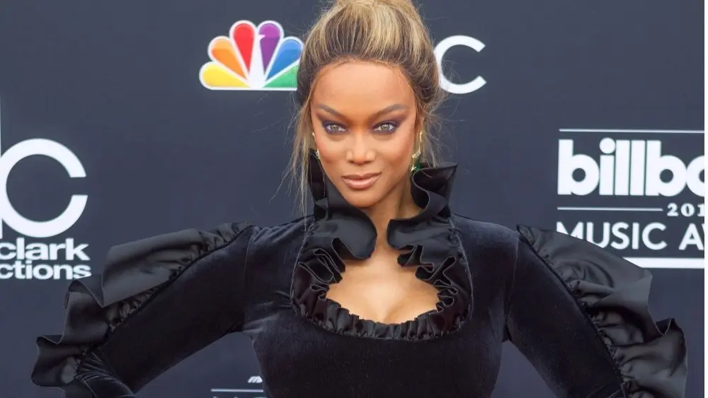 Model Tyra Banks attends the Red Carpet at the 2018 Billboards Music Awards at the MGM Grand Arena in Las Vegas^ Nevada USA on May 20th 2018
