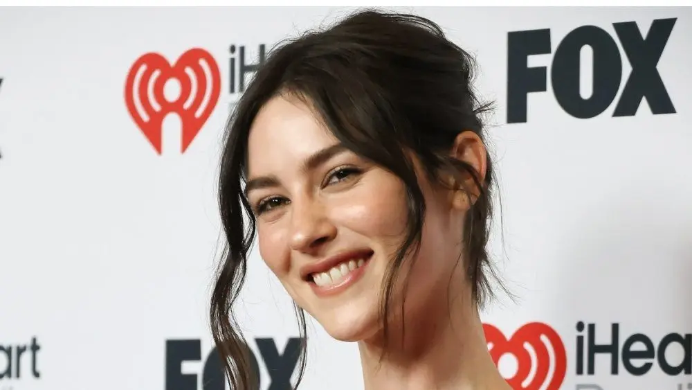 Gracie Abrams on the Winners Walk at the 2025 iHeartRadio Music Awards at the Dolby Theatre LOS ANGELES^ CA - MARCH 17^ 2025