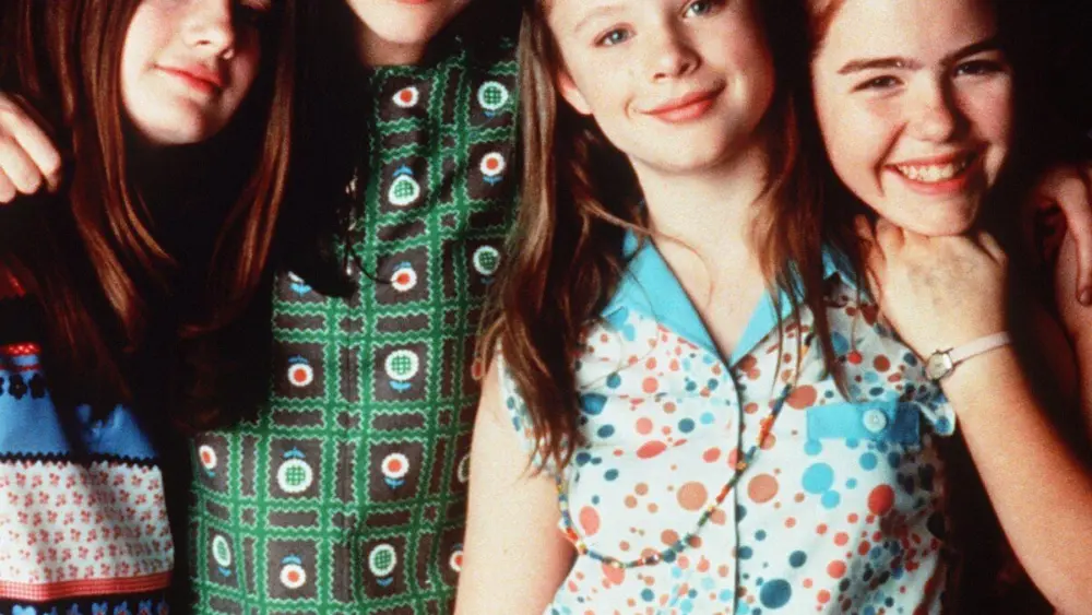 rs_1200x1200-201019114638-1200-now-and-then-gaby-hoffman-christina-ricci-ashleigh-aston-moore-thora-birch-ch-101920436263