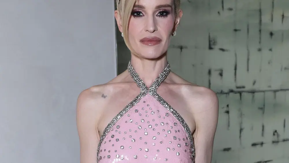 fdaa0796-b80d-4b1c-9da1-25aab4796ec0_1764884037555681