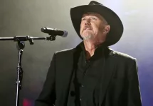 Trace Adkins performs at America Salutes You and Wall Street Rocks Presents Guitar Legends For Heroes at Terminal 5 on November 29^ 2017 in New York City.