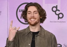 Bailey Zimmerman at the 2022 American Music Awards at the Microsoft Theatre.LOS ANGELES^ CA. November 20^ 2022
