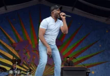 Darius Rucker^ former lead singer of Hootie and the Blowfish^ performs at the 2017 New Orleans Jazz and Heritage Festival. New Orleans^ Louisiana - May 4^ 2017