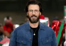 Chris Evans attends the photocall for "Red One" at Potters Fields Park in London^ England. London^ United Kingdom - October 6^ 2024