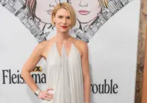 Claire Danes wearing dress by Zac Pozen attends Hulu FX’s Fleishman Is In Trouble at Carnegie Hall in New York on November 7^ 2022