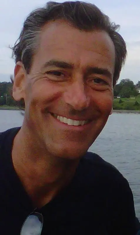 robhazelton-bioheadshot-2026-1