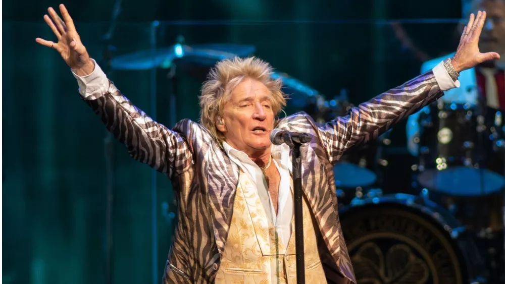 Rod Stewart performs on stage at the Hard Rock Live. HOLLYWOOD^ FLORIDA - FEBRUARY 13^ 2023