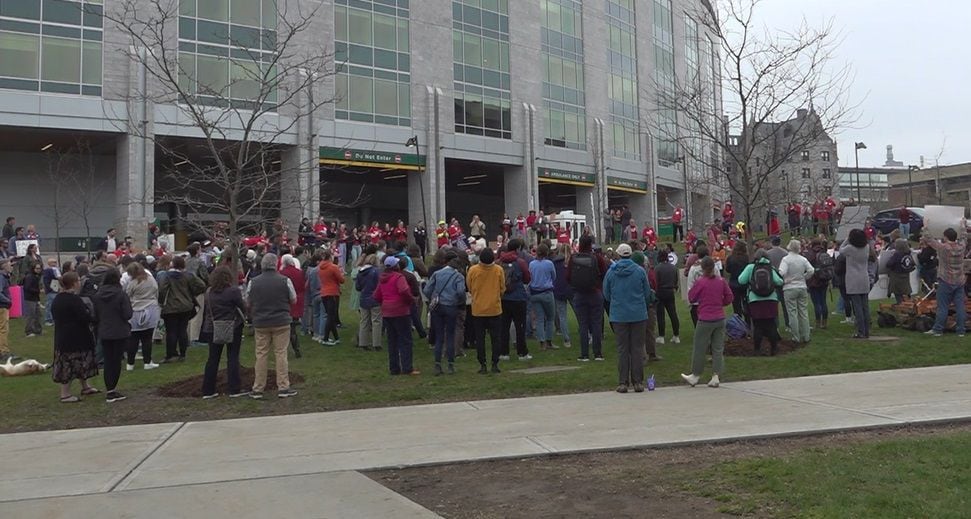 Uvm Rally UVM Medical Center nurses rally for wage increase in new contract | 95 ...