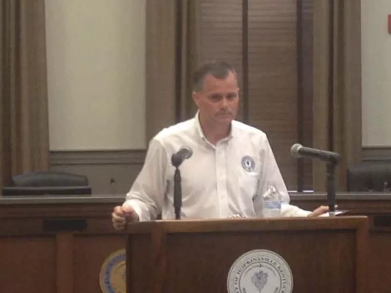 05-03-19-mayor-carter-hendricks