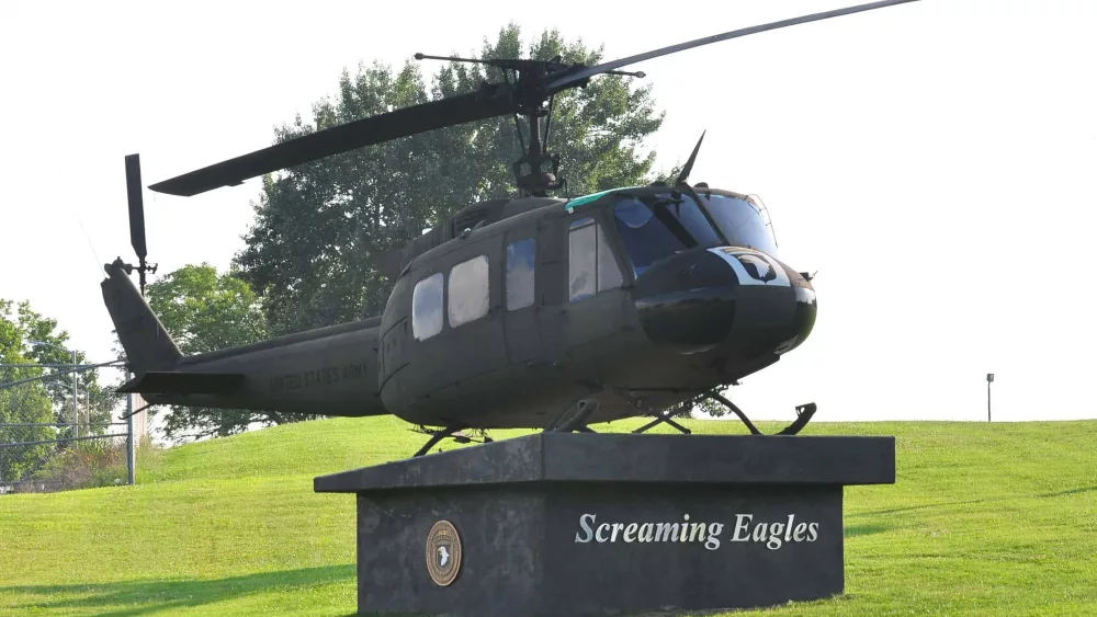 fort-campbell-screaming-eagles