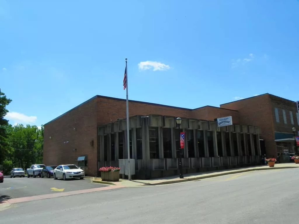 trigg-courthouse-annex-2