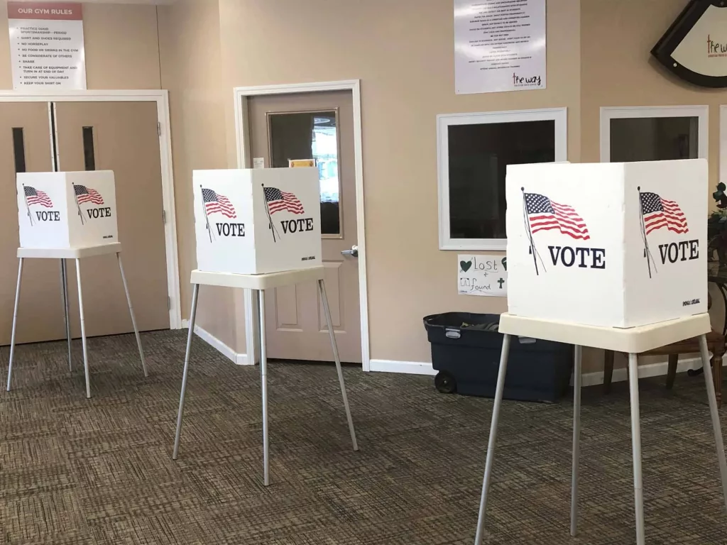 6-22-voting-precinct-8