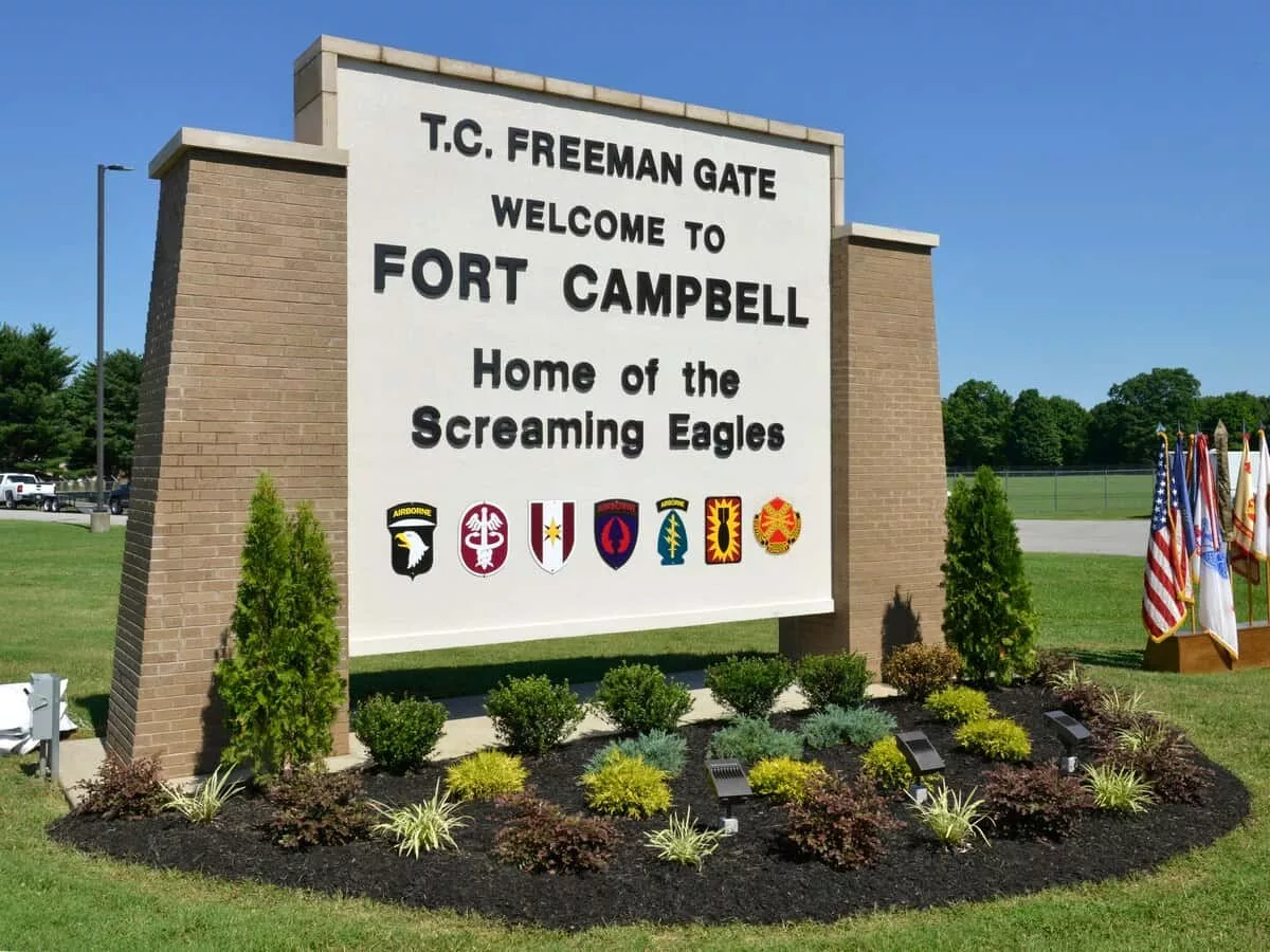 tc-freeman-gate-fort-campbell-2