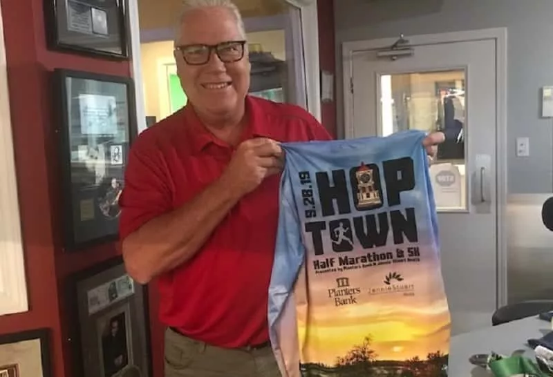 09-26-19-tab-brockman-with-marathon-shirt-3