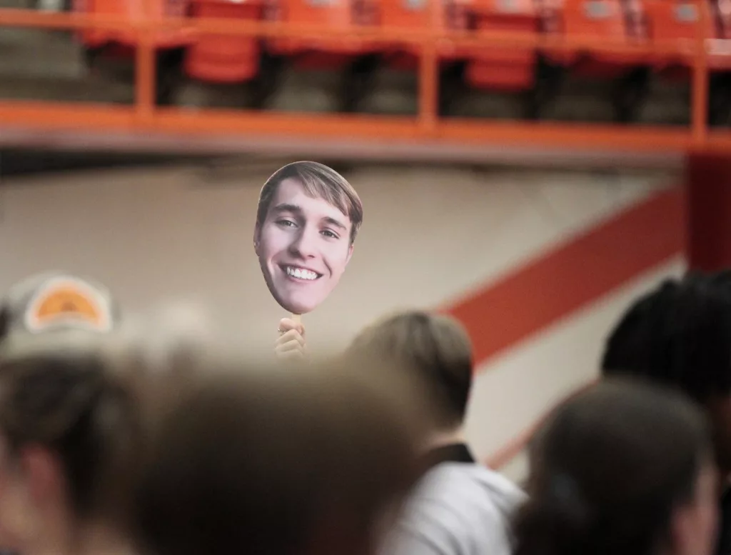 031224-lc-hc-44687655