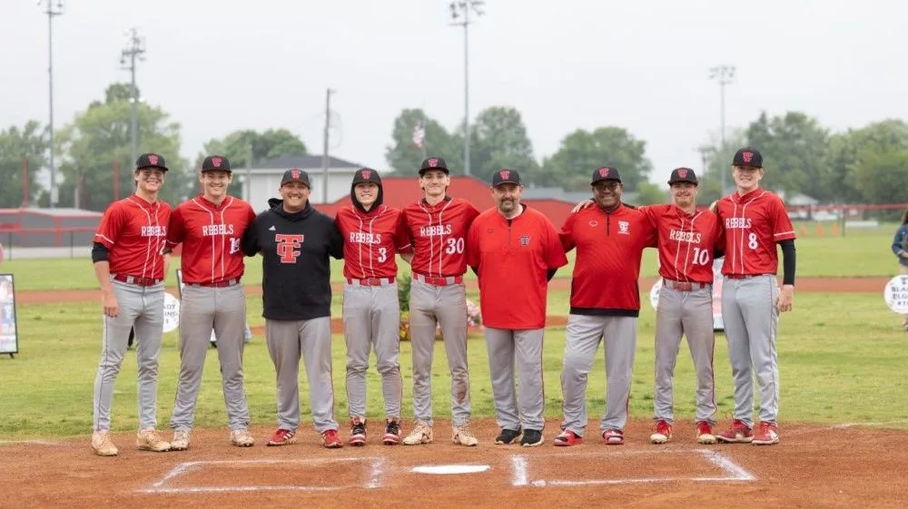 todd-baseball-senior-night-13-e1715657707733597638