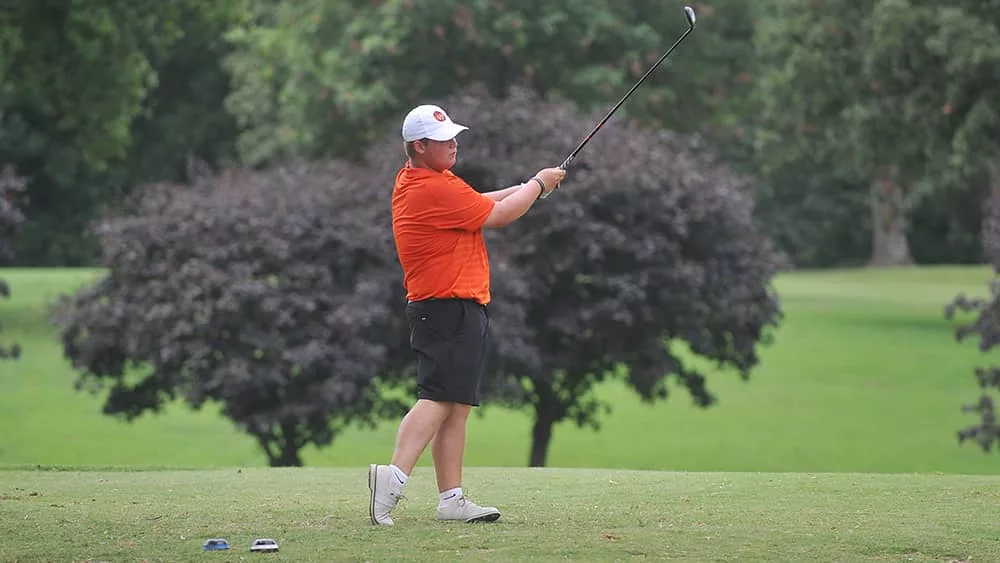 wade-foster-at-hopkinsville-invitational180630