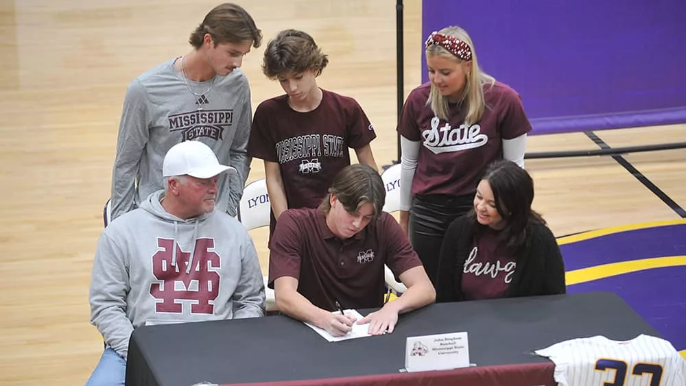 john-bingham-signs-with-mississippi-state532720