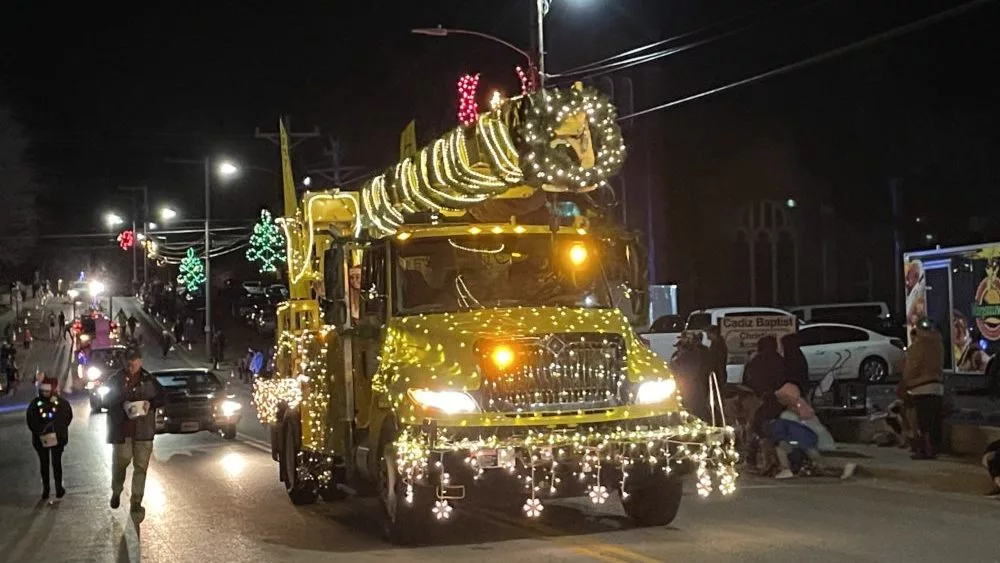 2022-cadiz-christmas-parade-14-jpg