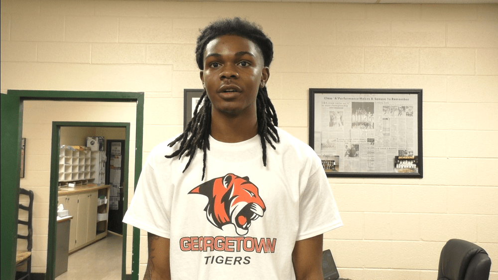 walton-signing705223