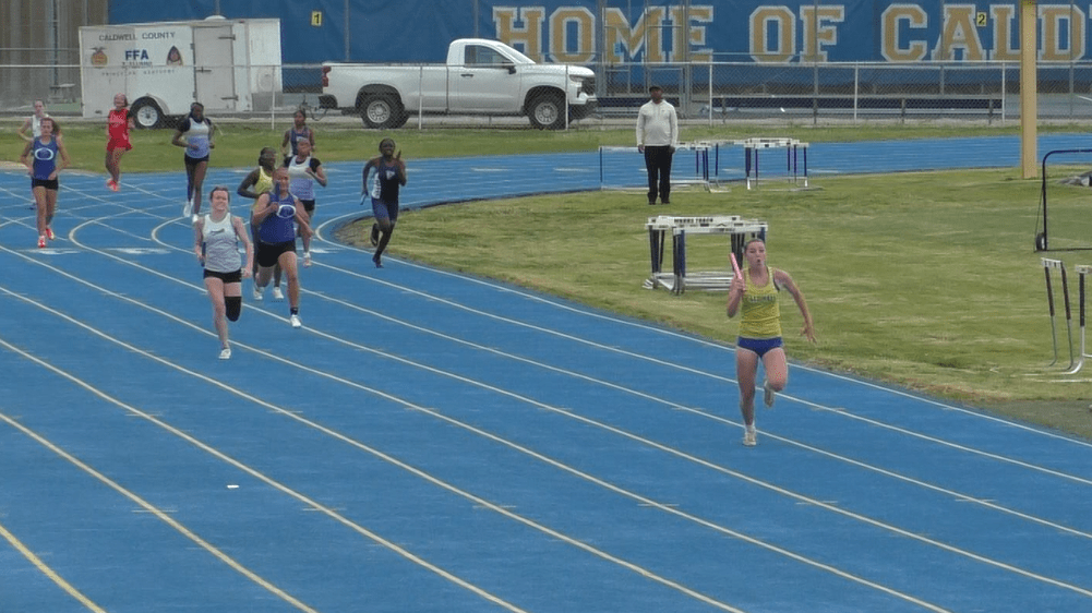 maxs-caldwell-girls998798